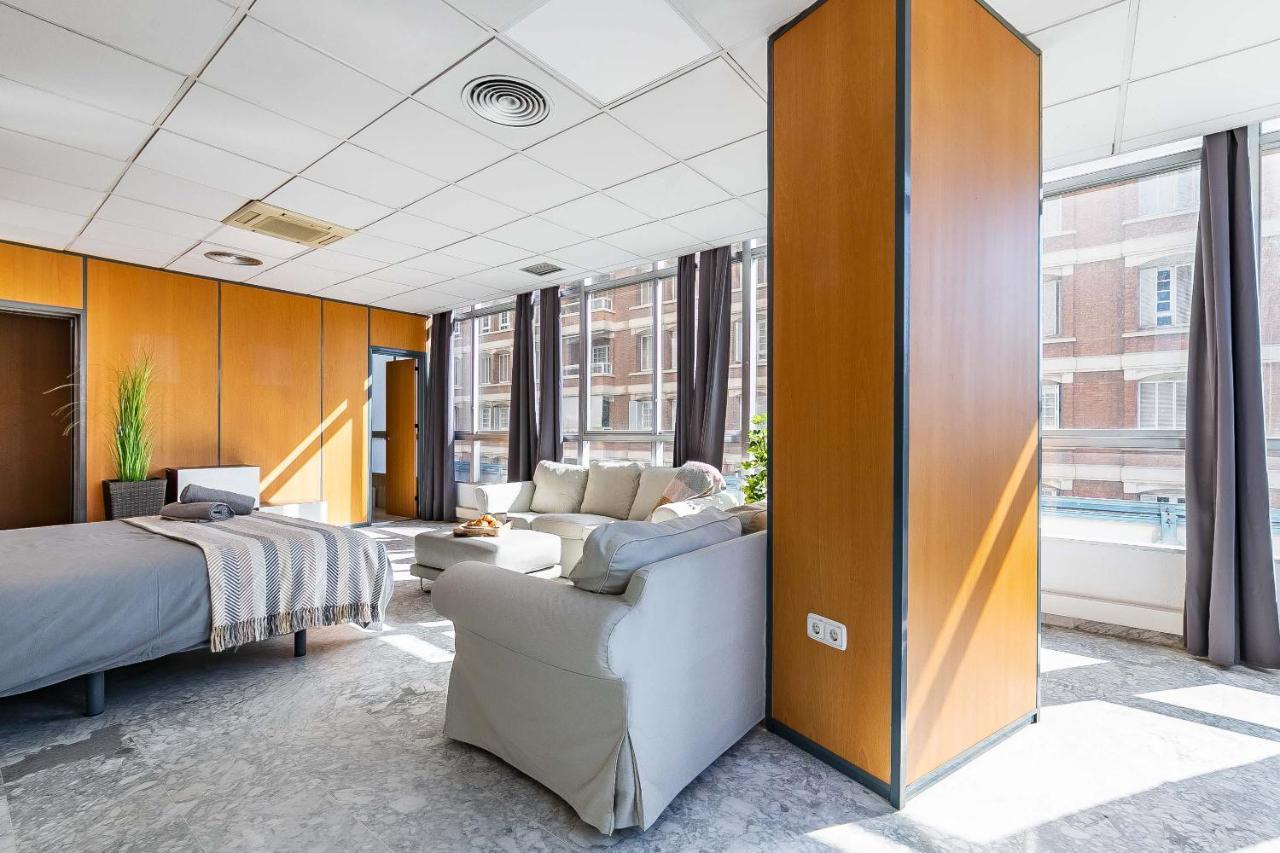 Grand Soho Ofihouse Malaga Apartman Kültér fotó
