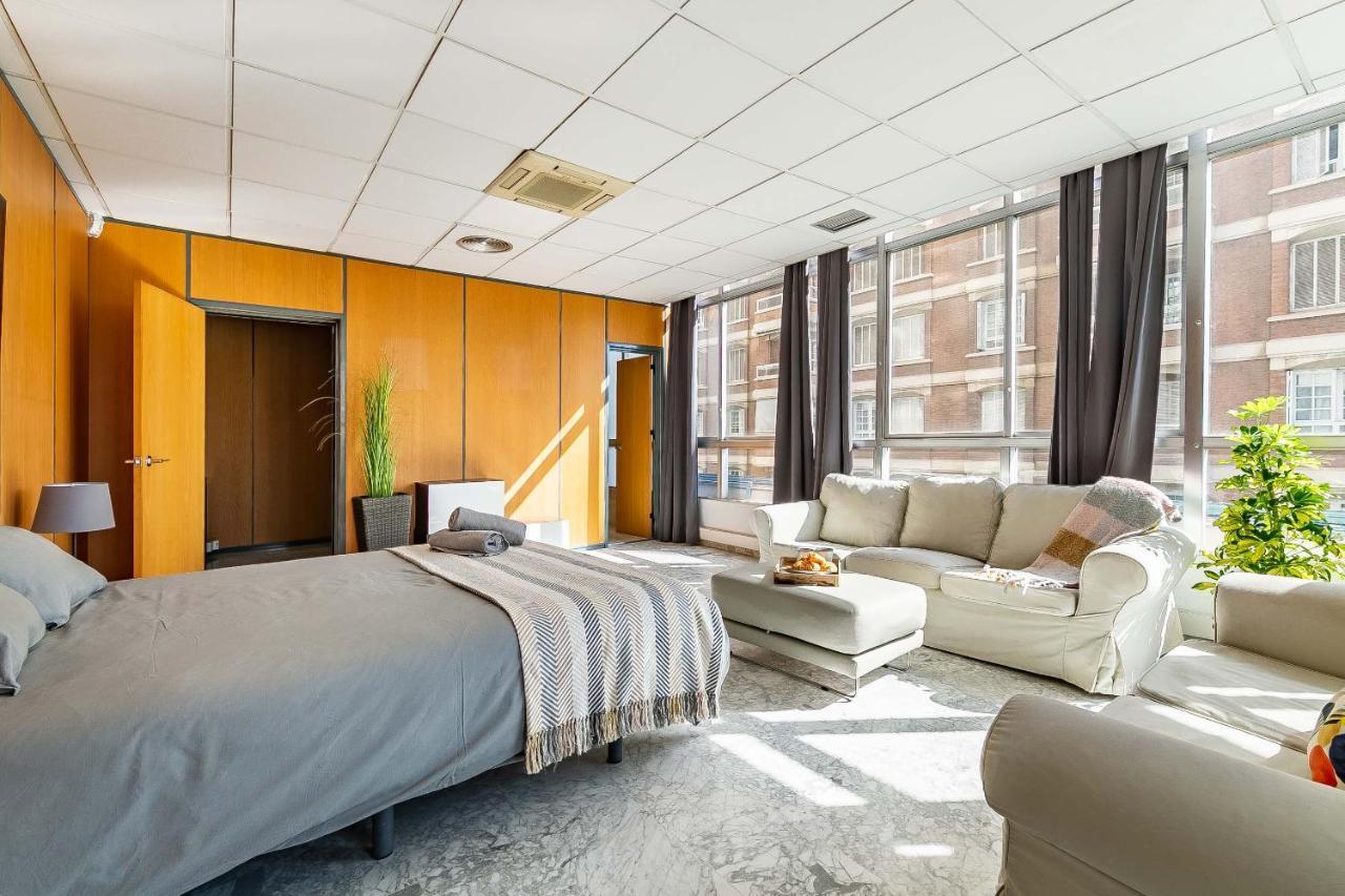 Grand Soho Ofihouse Malaga Apartman Kültér fotó