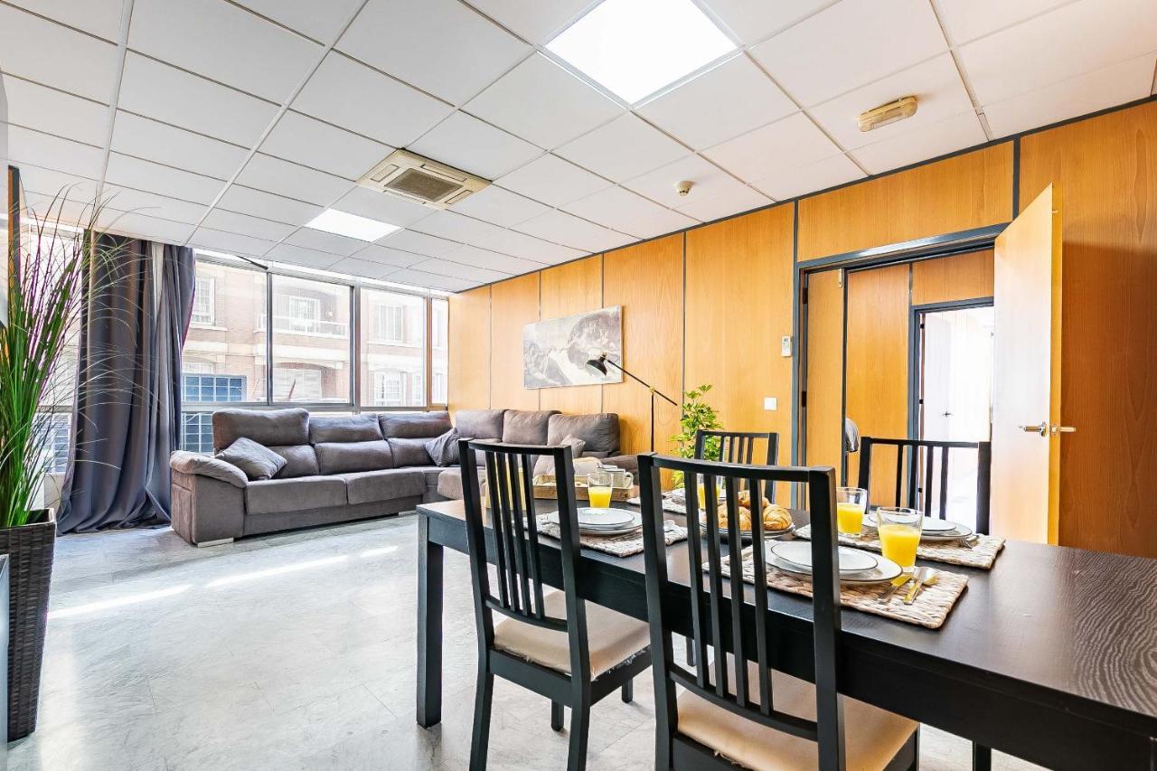 Grand Soho Ofihouse Malaga Apartman Kültér fotó