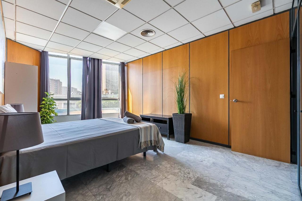 Grand Soho Ofihouse Malaga Apartman Kültér fotó